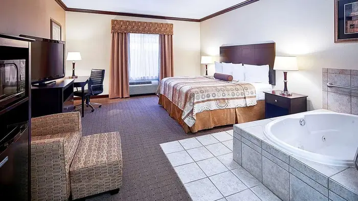 Best Western Plus Royal Mountain Inn