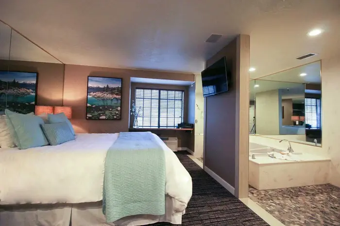 Postmarc Hotel and Spa Suites