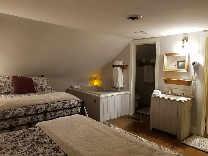 Lilly Pad - Boerners' Guest House