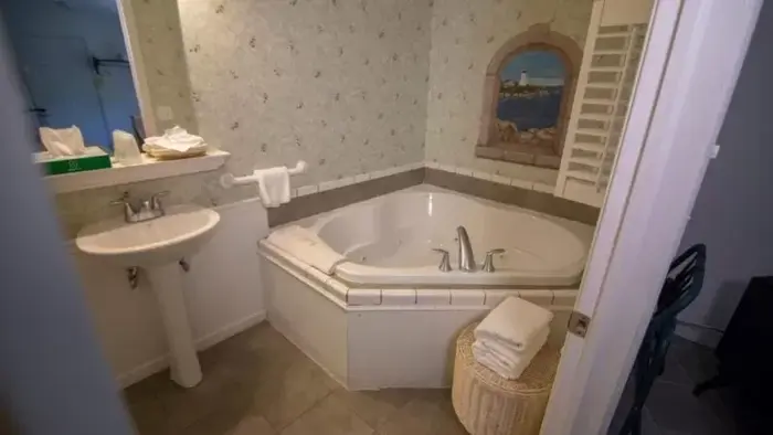 Coachlite Inn & Suites of Sister Bay