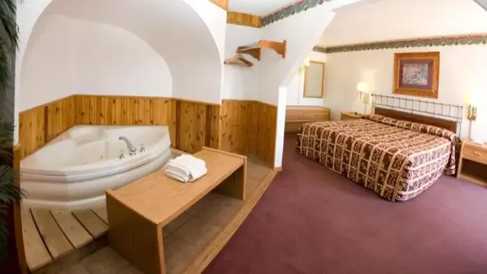 North Country Inn and Suites