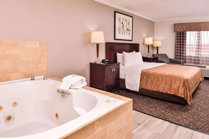 Quality Inn & Suites