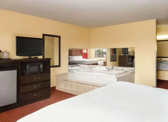 Baymont by Wyndham Cedar Rapids