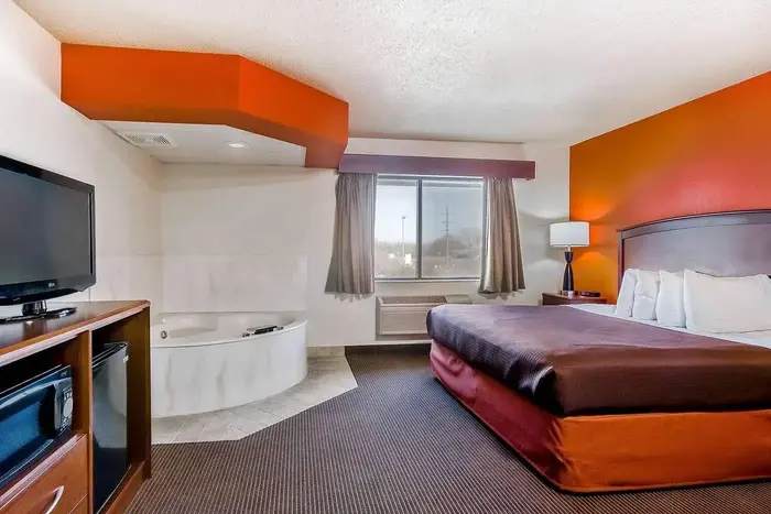 AmericInn by Wyndham Chamberlain Conference
