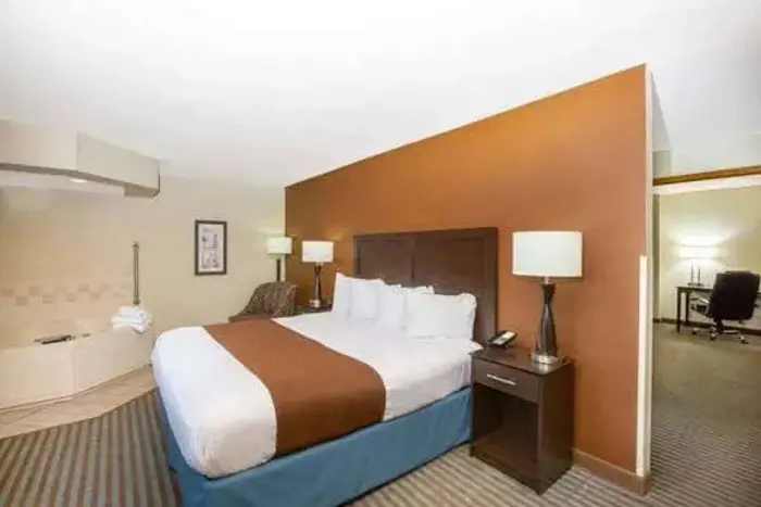 AmericInn by Wyndham Lincoln North