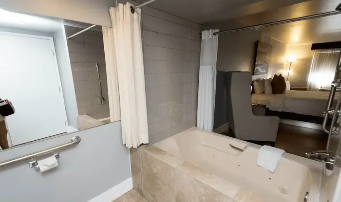 Hotel Current