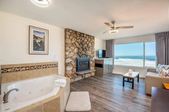Sailor Jack Ocean Front Motel