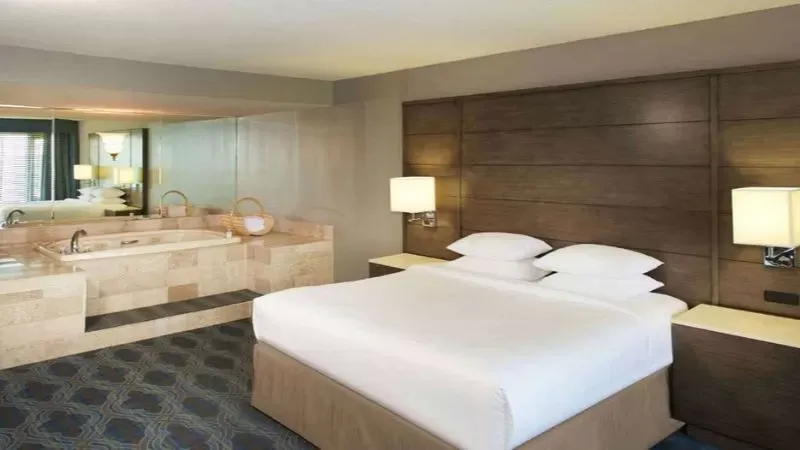 DoubleTree by Hilton Hotel Bloomington - Minneapolis South