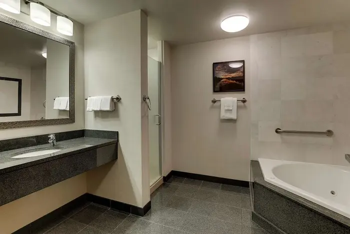 Drury Inn & Suites St. Louis Arnold