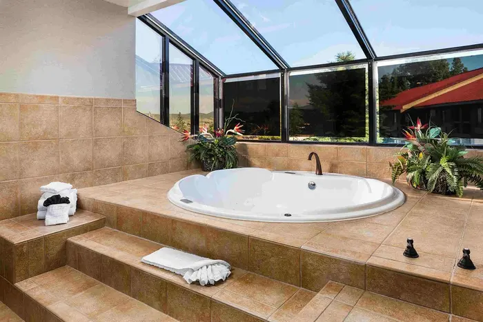 Best Western Plus Landmark Inn