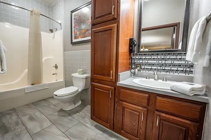 Christopher Inn & Suites