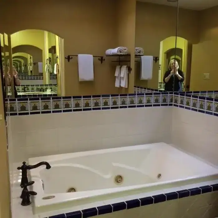 La Posada Lodge and Casitas
