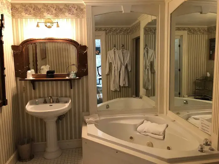 Serenity Inn Newport