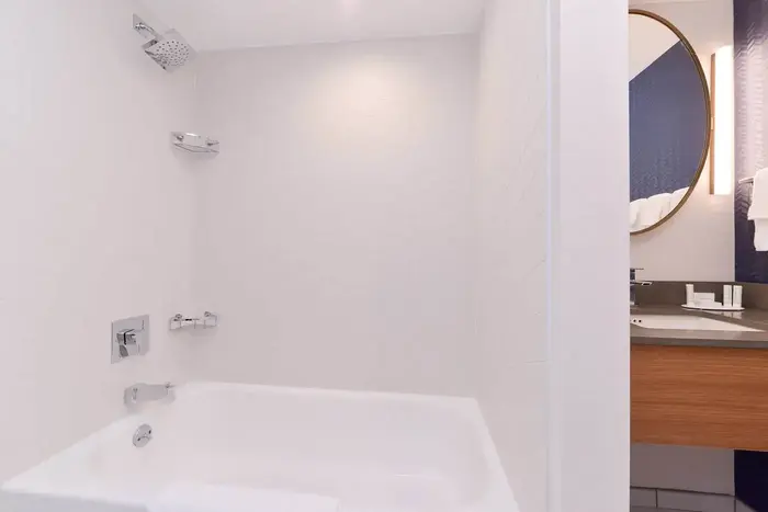 Fairfield by Marriott Inn & Suites Bakersfield