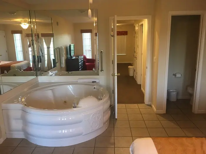 Grand Crowne Resort