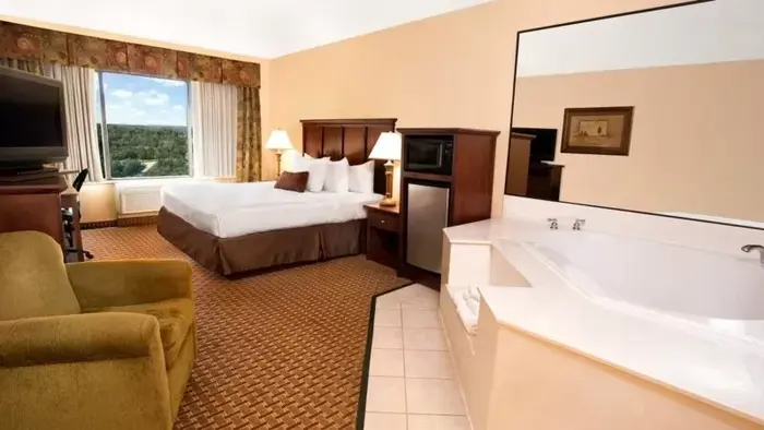 Grand Plaza Hotel & Conference Center