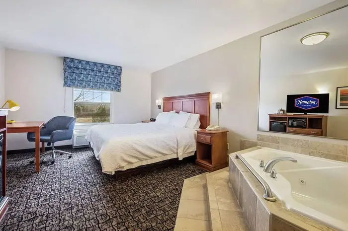 Hampton Inn & Suites Rockland