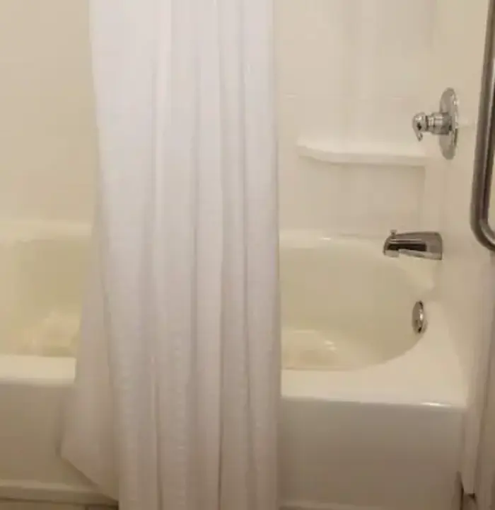 Holiday Inn Express & Suites Muskogee