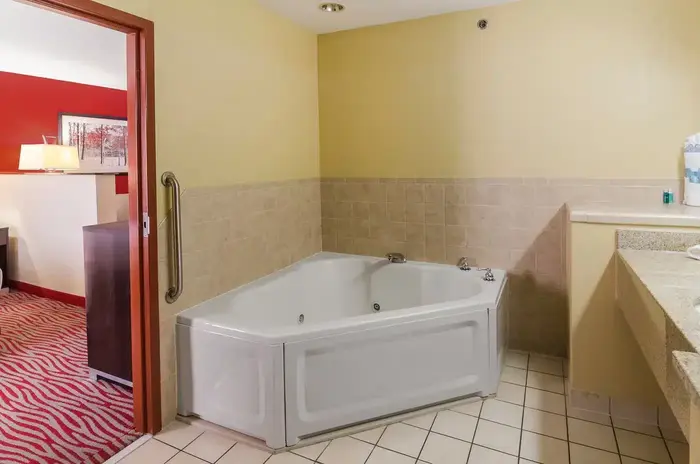Holiday Inn Express & Suites Vinita