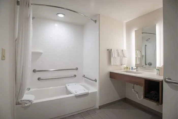 Holiday Inn Pensacola – University Area