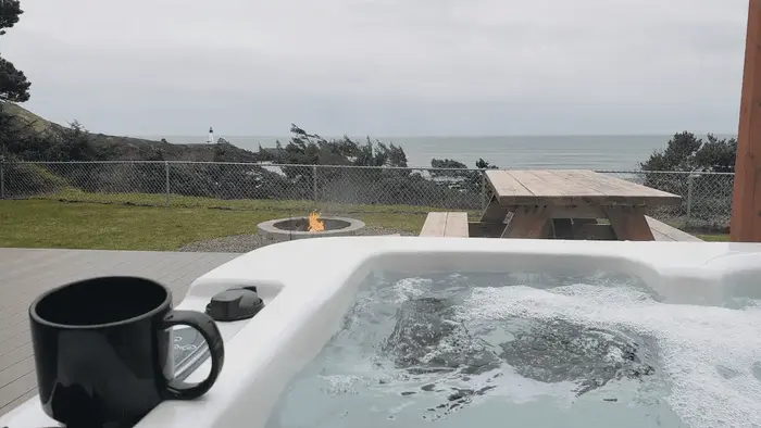 Fort Awesome! Ocean Front View, Agate Beach