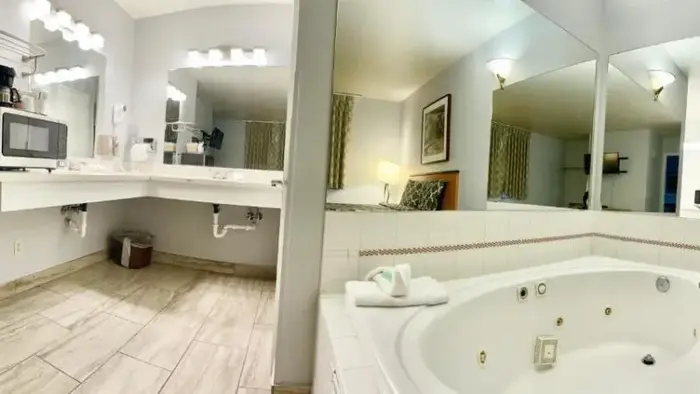 Americas Inn & Suite