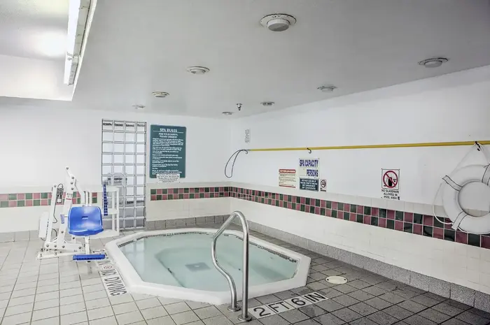 Motel 6 Dallas Northwest