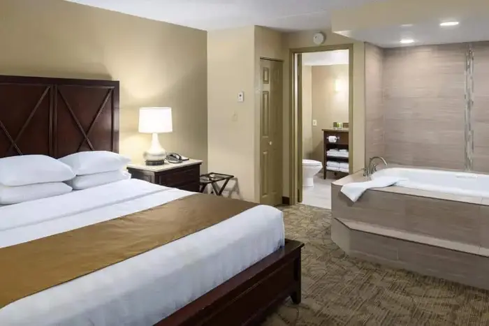 Bismarck Hotel and Conference Center