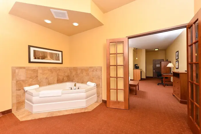 AmericInn by Wyndham Fargo Medical Center