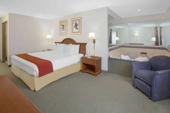 Baymont by Wyndham Freeport