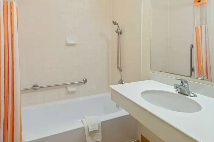 La Quinta Inn & Suites by Wyndham Salt Lake City - Layton