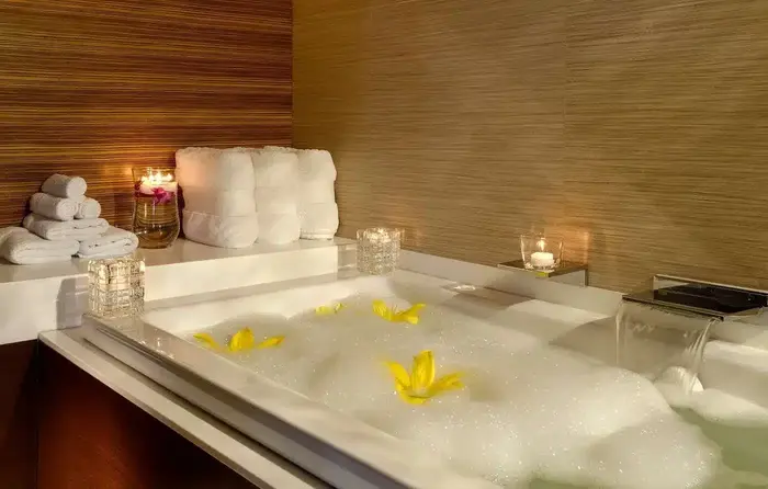 Hilton Waikiki Beach Resort & Spa