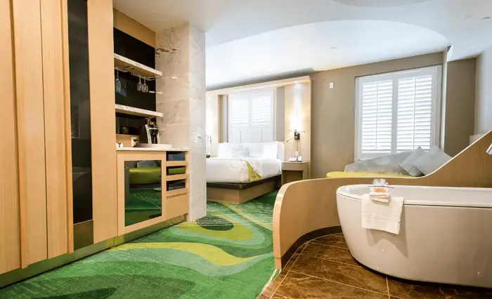 Pasadena Hotel & Pool