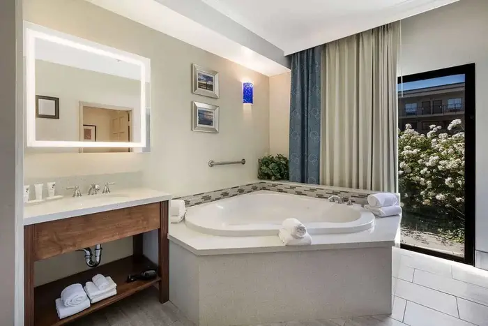 MainStay Suites Orange County John Wayne