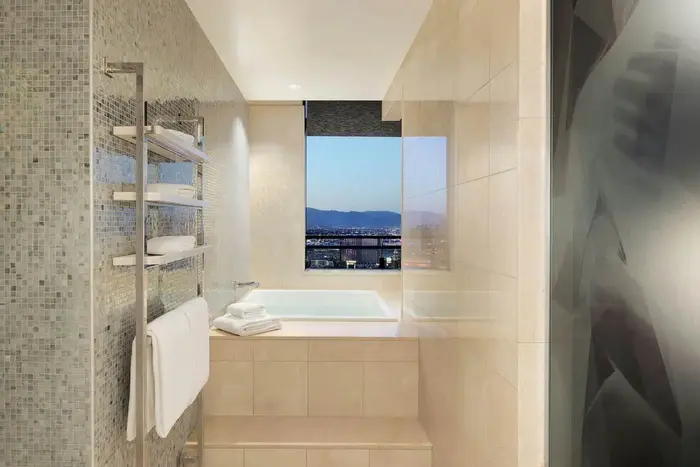 The Cosmopolitan of Las Vegas, Autograph