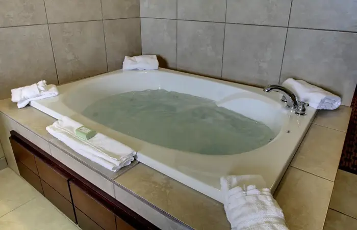 Cobblestone Inn and Suites - Harvey