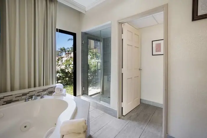 MainStay Suites Orange County John Wayne