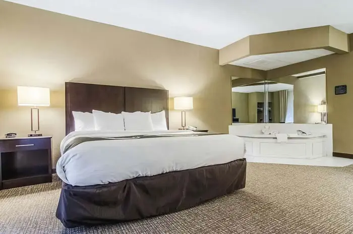 Quality Suites