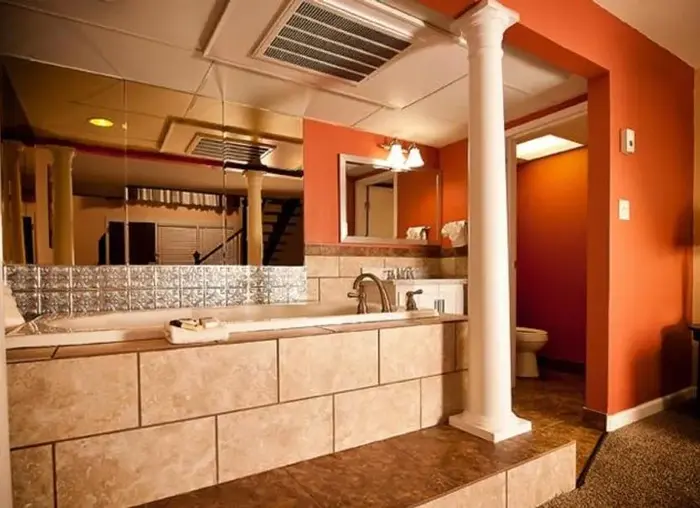 Grand Texan Hotel & Convention Center