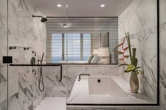 The Ritz-Carlton Residences, Waikiki Beach