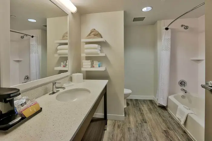 Hampton Inn & Suites Albuquerque Airport