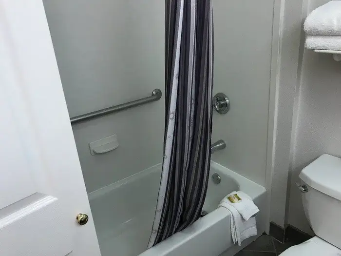 La Quinta Inn & Suites by Wyndham Raleigh