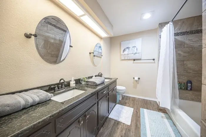 Right At Home-Midland Hot Tub Delight