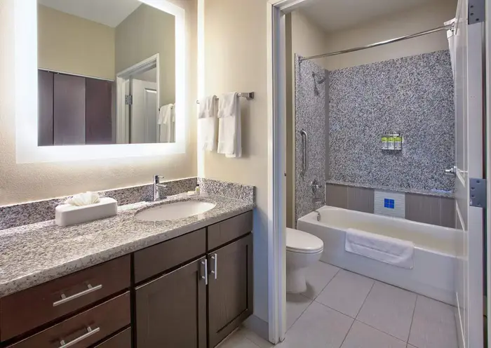 Staybridge Suites Plano - Richardson Area