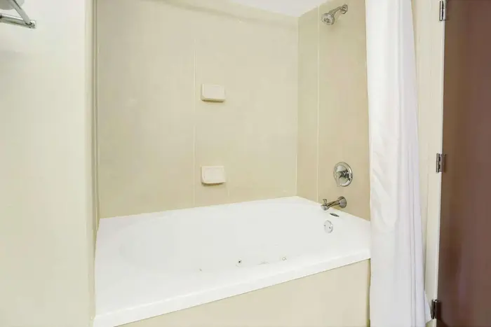 Wingate By Wyndham Raleigh Durham Airport