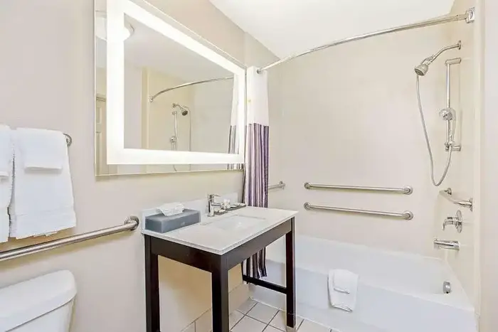 La Quinta Inn & Suites by Wyndham Corpus