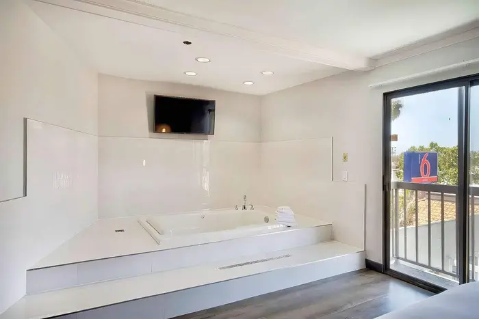 Studio 6 Suites Lawndale, CA - South Bay