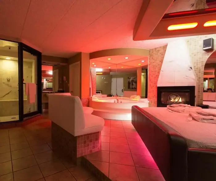 Essence Suites