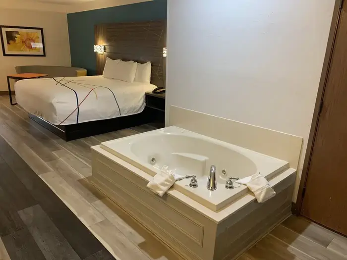 La Quinta Inn & Suites by Wyndham Okc