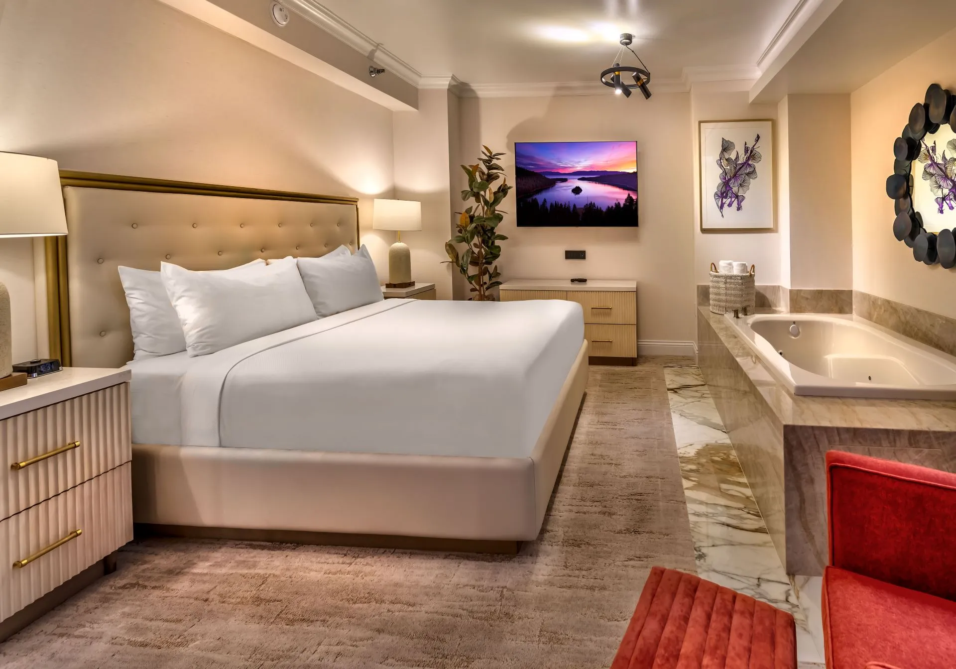 Nevada Hotels With Jacuzzi in Rooms